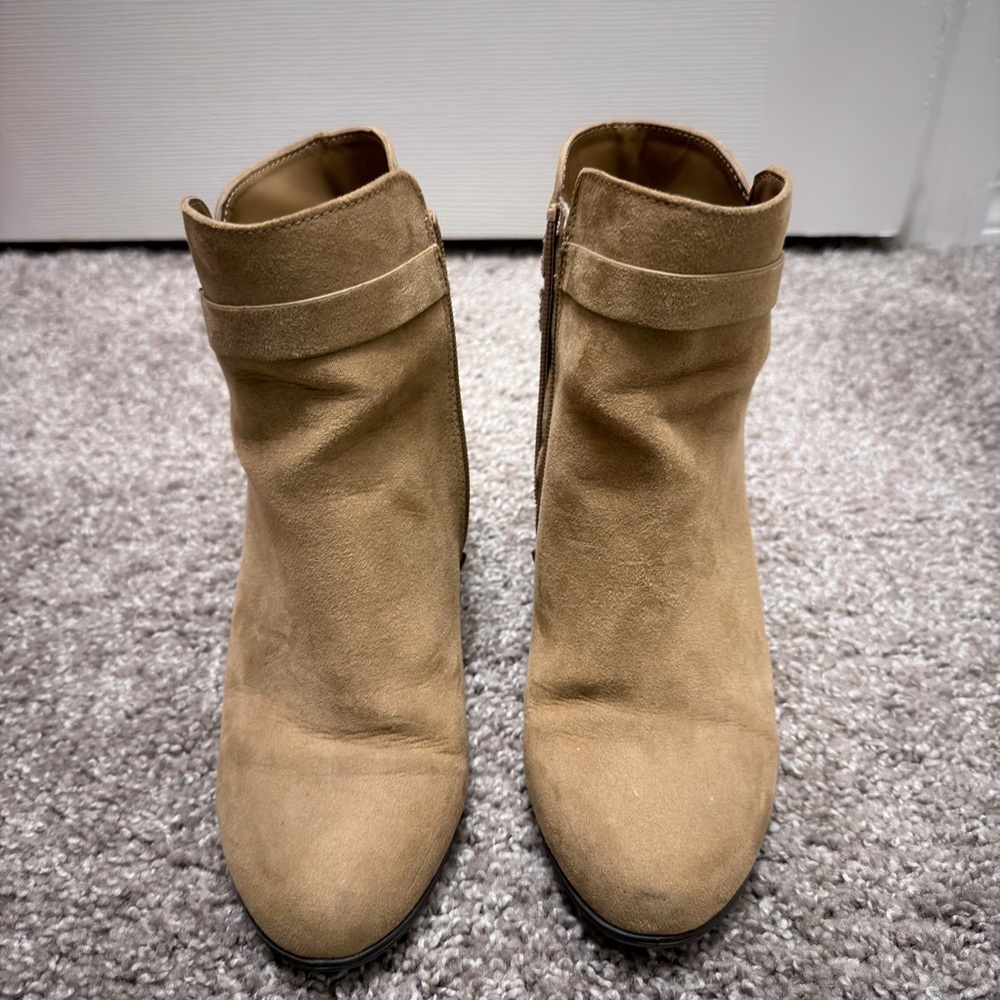 LC Lauren Conrad Tan Suede Ankle Booties